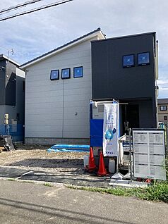 【B棟　外観】