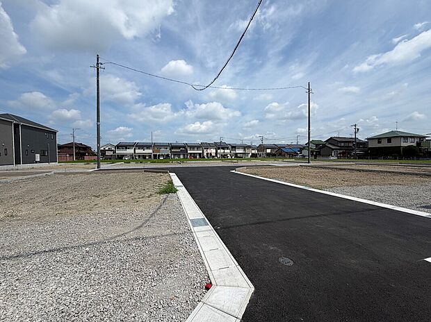 【【現地写真】】お子様は好奇心がいっぱい。外で遊んだり、地域の人との交流があったり♪そんなお子様の成長を支える周辺環境が充実。あま市新居屋エリアだからこその充実した子育て環境です。