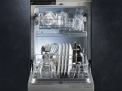 フロントオープン食洗器標準採用