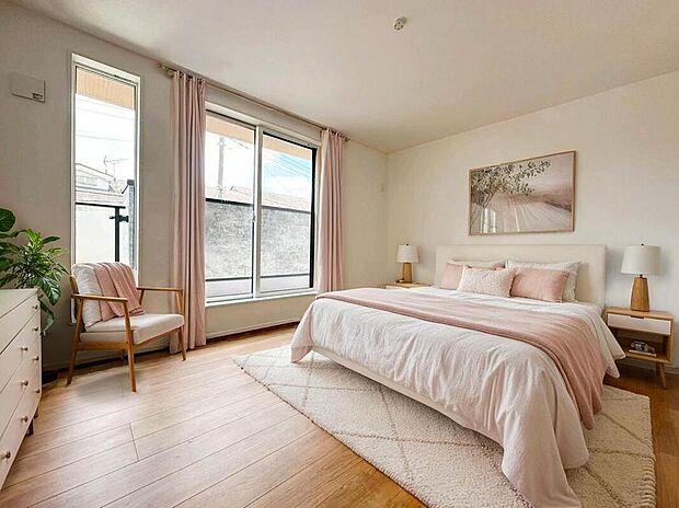 ☆Bedroom☆
光を取り入れやすのはもちろんですが、建物全体の窓の数も増えておりますので、換気性能に優れた物件です。窓を開ければ家中を気持ちの良い風が通り抜けます。※家具はCG合成しております。