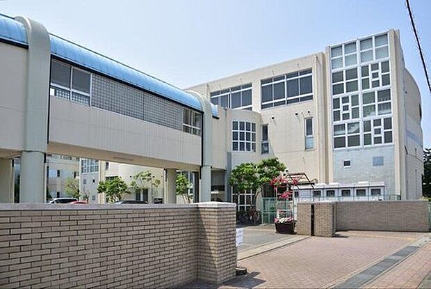 さいたま市立与野南中学校（約1,600m）