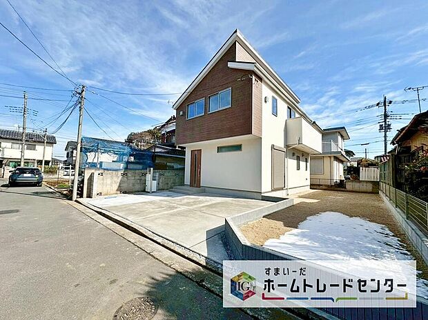 【前面道路含む現地写真】住宅性能表示を全棟取得！お客様のすまいと安全を守る大切な住宅だからこそ、実際の建物の作りと安心感をぜひ現地にてご体感ください！ご見学予約受付です！