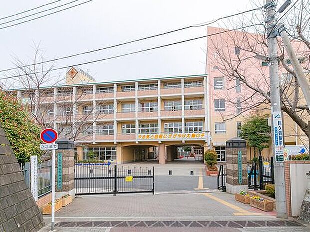 さいたま市立大谷場中学校(約1,300m)