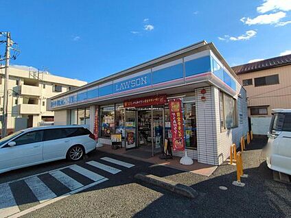 ローソン川口戸塚鋏町店 650ｍ(徒歩9分)