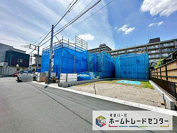 【☆現地写真☆（５号棟）】休日にご家族揃ってご見学はいかがでしょうか♪実際の現地を見てみると、図面などではわからない新たな発見もございます。まずはお気軽にお問い合わせください！