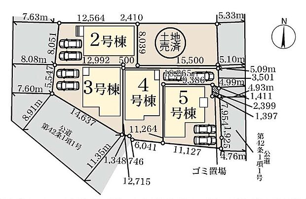【全体区画図】カースペースは車種により２台分駐車可能！前面道路は車通りが少ないため、駐車の際にもスムーズです♪