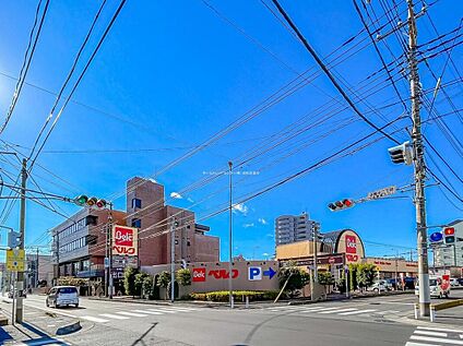 ベルク 中青木店 700ｍ(徒歩9分)