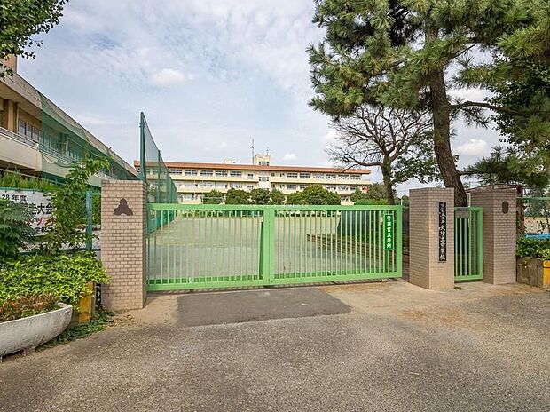 さいたま市立大砂土中学校(約600m)