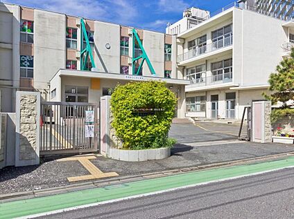 さいたま市立下落合小学校 1100m ( 徒歩14分)
