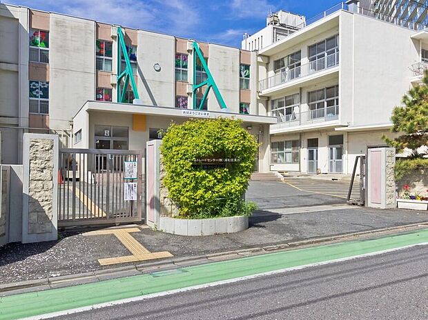 さいたま市立下落合小学校(約1,100m)