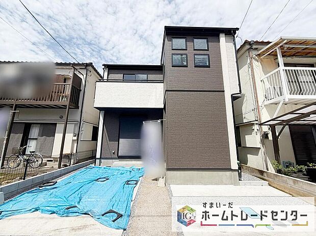 【現地外観写真】この街とこの家で暮らしたくなる魅力が満載。利便性と自然、周辺環境の心地よさは写真や文章では伝えきれません。日々の動線や採光、周辺施設との距離感まで、ぜひ現地でご体感ください。