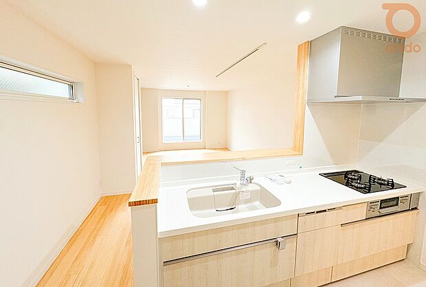 【ondo建物プラン例/浴室】追い炊き機能付きの浴室で、いつでも快適な温度のお湯に浸かれます。温かい湯船にゆっくりつかれば、日々の疲れもしっかり癒せます♪【ondo建物プラン例/キッチン】広々とした作