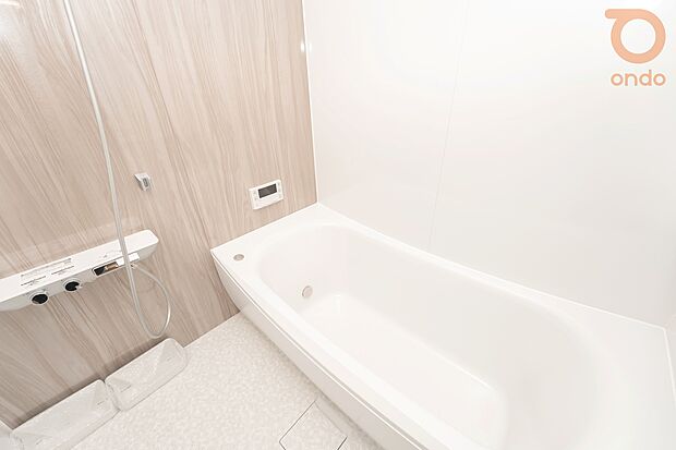 【ondo建物プラン例/浴室】広さにゆとりのある浴槽で、くつろぎのバスタイムを。