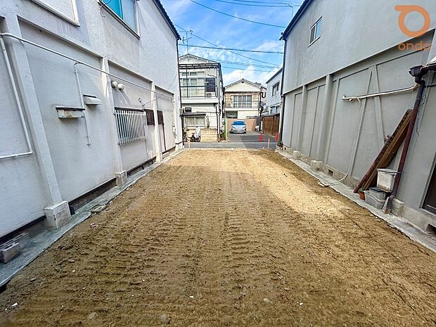 【【現地外観写真】】駅へのアクセス良好!