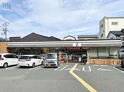セブンイレブン 大阪中宮1丁目店  320ｍ(徒歩4分)