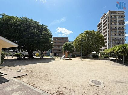 成育公園 160m(徒歩2分)