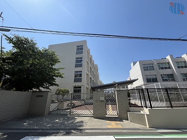 大阪市立丸山小学校（約720m）