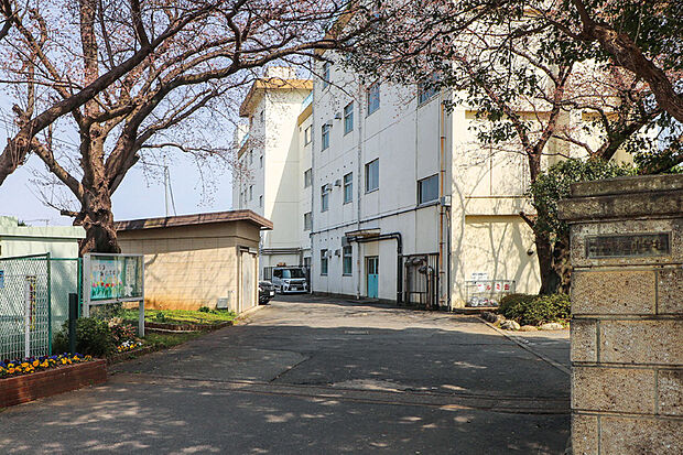 川越市立高階西小学校(現地より徒歩13分)