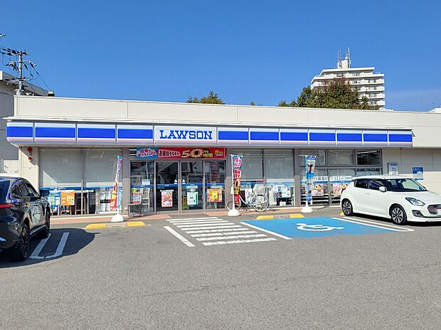 ローソン海南名高西店