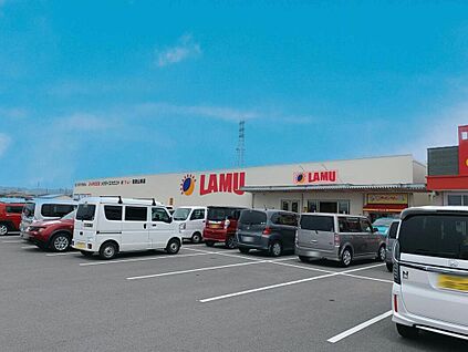 ラ・ムー和歌山東店 約800m(徒歩10分)