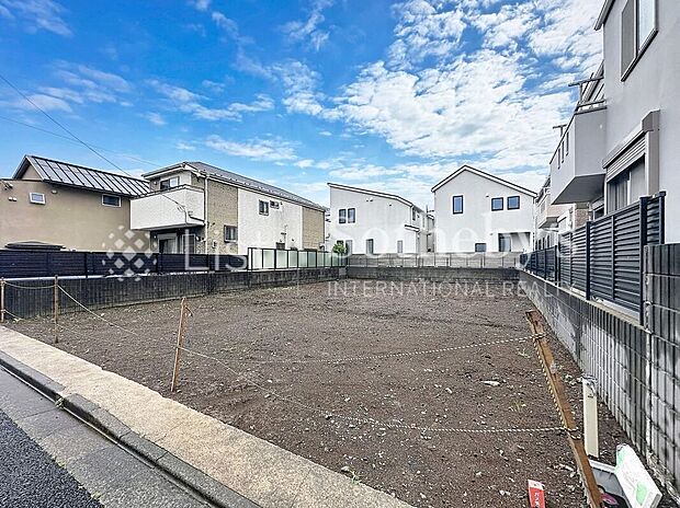 ■現地写真■未来の暮らしが少しずつ形に。完成までのプロセスも見守れる安心感があります！完成が待ち遠しくなる風景です！