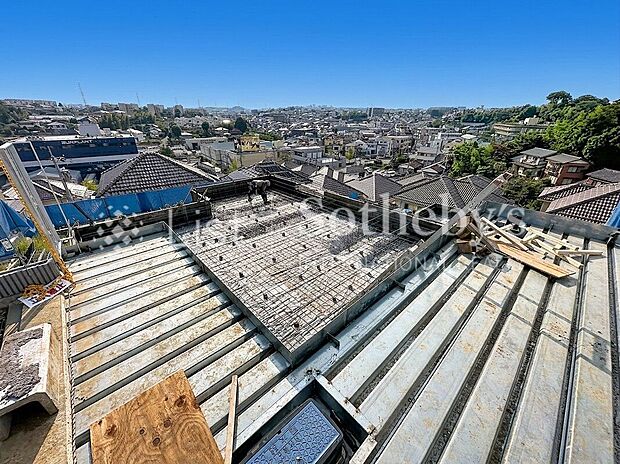 【外観】■現地写真■閑静な住宅地で叶える穏やかな新生活!周辺環境も充実♪※掲載画像はAI加工を施しております。実際の形状・色味・空模様・陽当たり等と異なる場合があります。