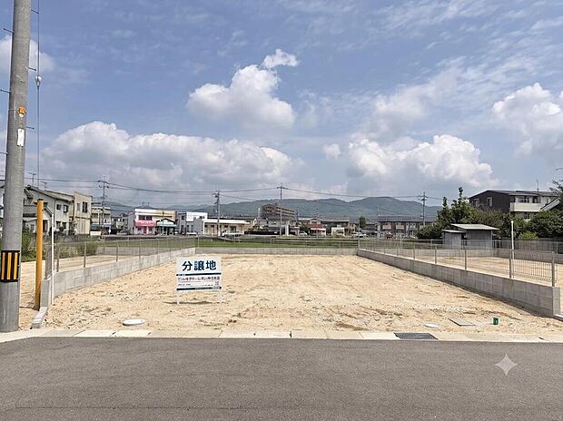 【前面道路含む現地写真】2号地の南側道路から撮影