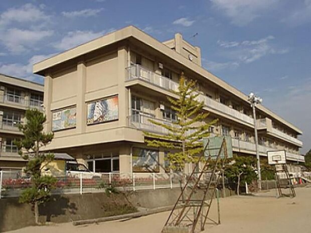 福山市立大津野小学校（約650m）