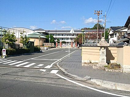 早島小学校 約900～950m(徒歩約11～12分)