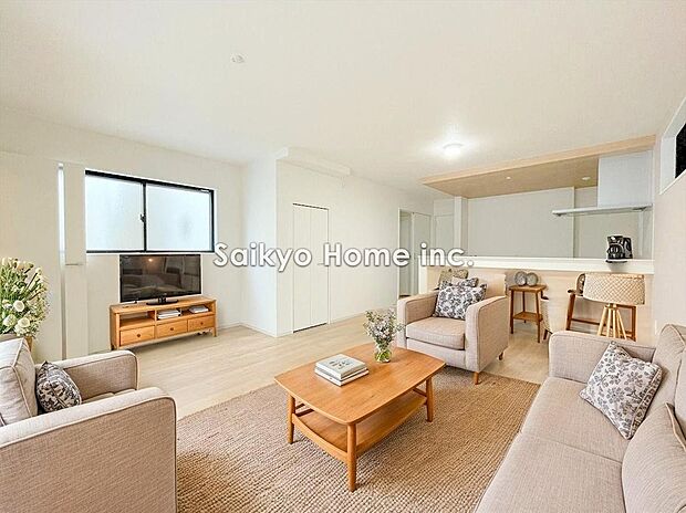 リビング※家具等はCG加工しております。