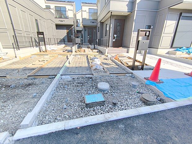 【カースペース】車の出し入れが簡単に行える、使いやすいカースペースです。