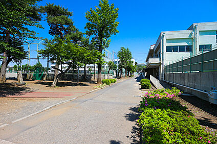 立川市立立川第二中学校 1439ｍ