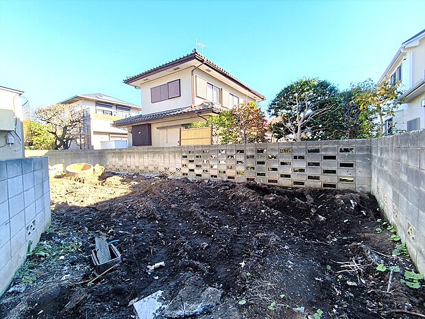 【現地写真】コンビニ・スーパー徒歩10分圏内！