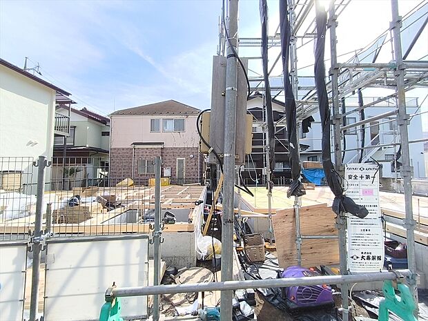 【現地外観写真】住みやすさと利便性を兼ね備えた立地。高い住宅性能を備えた安心で暮らしやすい住まいです。
