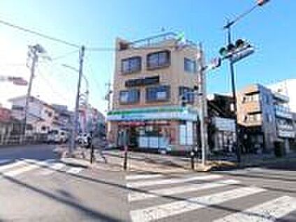 ファミリーマート八王子万町店 132ｍ