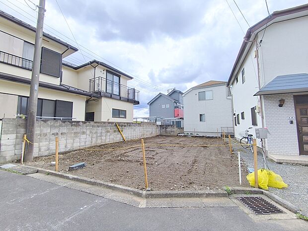 【現地写真】浄水器や浴室乾燥機など、毎日の生活を快適にする設備も充実しています。