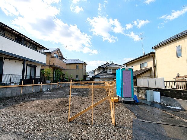 【現地写真】緑の潤いと開放感を感じられる静かで落ち着いた住環境です。