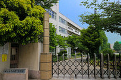 国分寺市立第一中学校 約1,288m