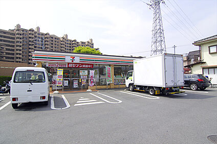 セブンイレブン国立学園通り店 約366ｍ