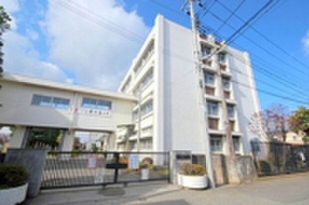 昭島市立清泉中学校