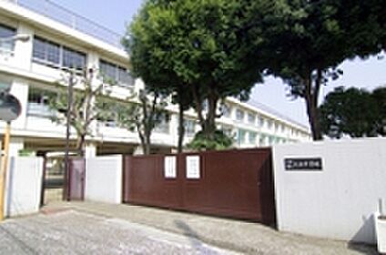 小平市立上水中学校 約511m