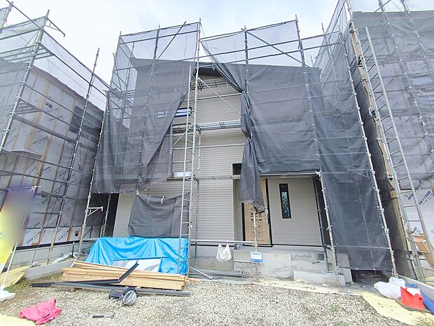 【現地写真】徒歩圏内に公園、商業、教育、医療施設が揃う便利で安心の住環境です。