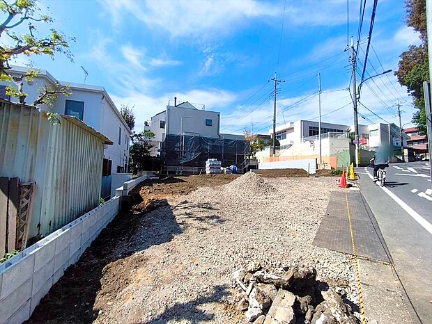 【現地写真】緑豊かで閑静な住宅街は子育てにはピッタリです。