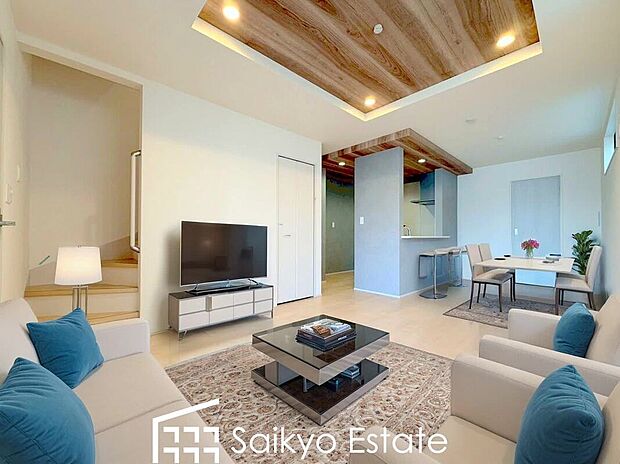 リビング※家具類はCG加工しています。