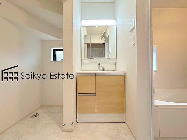 【シャンプードレッサー付洗面化粧台】「シャンプードレッサー付きの洗面台」は暮らしを快適にしてくれます。朝の身支度もスムーズに♪