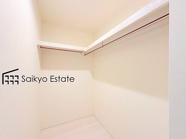 【収納【施工例】】7.5帖の居室と5.25帖の居室にはWICを完備!たっぷり収納ができるWICは衣替え不要で、すぐに使え、片付け上手に!(1号棟)