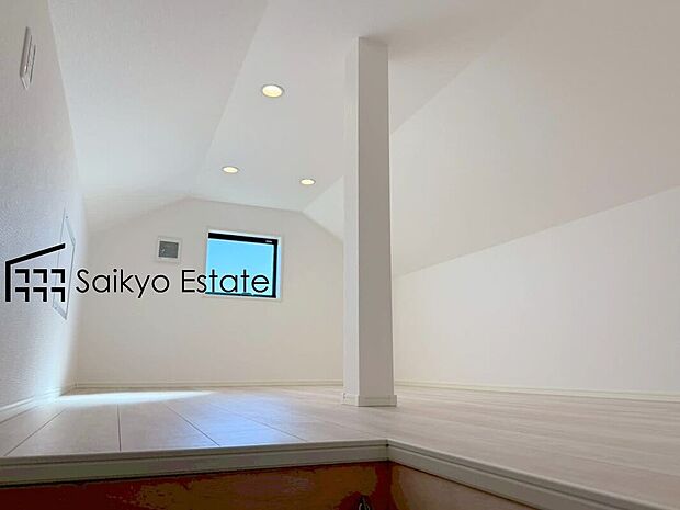 【小屋裏収納】便利な小屋裏収納付き！季節の物やアウトドアグッズなど何でも収納でき、荷物が多いご家庭でも安心です！