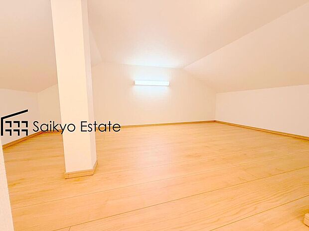 【ロフト【施工例】】お子様にも人気のロフト。季節の物やアウトドアグッズなどを収納して生活空間を広々としたスペースに！
