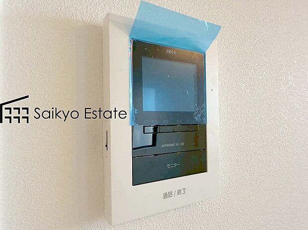 【TVモニター付きインターホン（施工例）】「TVモニター付きインターホン」は、玄関に行かなくても誰が来たのか確認でき、お子様のお留守番も安心です。