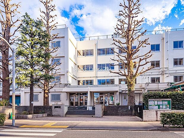 練馬区立石神井中学校